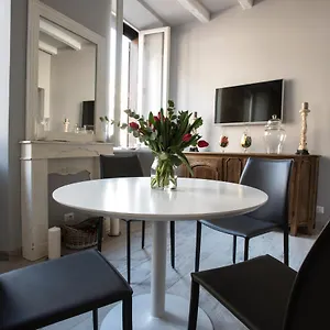  Apartment Trevi Luxury Maison