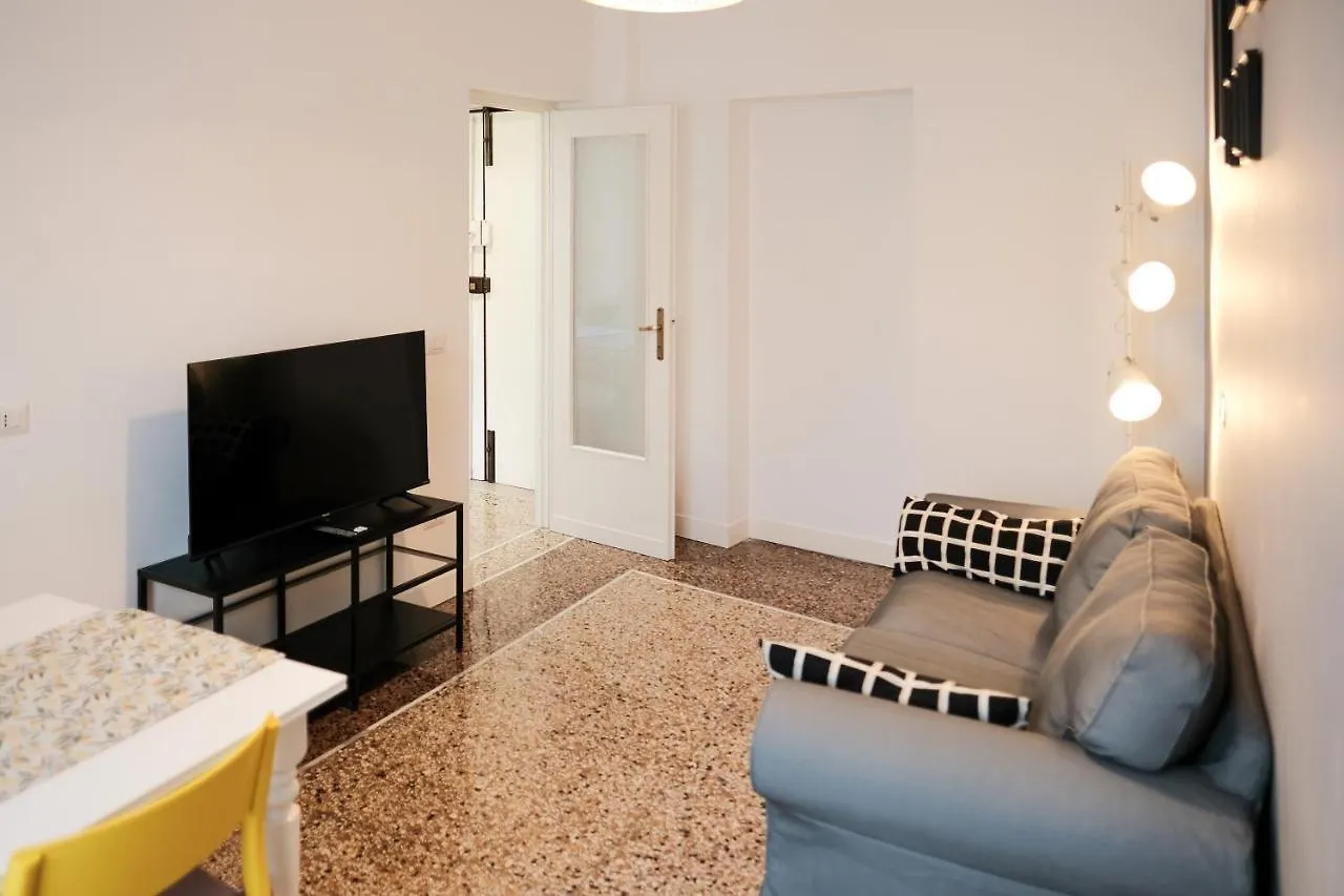 Family Apartment Near Vatican Museum Rome