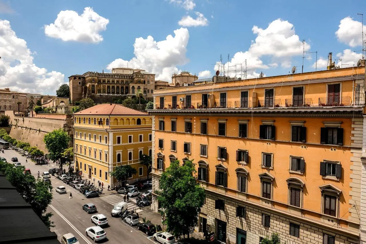 Family Apartment Near Vatican Museum Rome